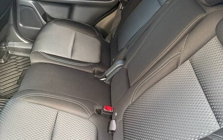 Mitsubishi Outlander III рестайлинг 3, 2020 год, 2 200 000 рублей, 12 фотография