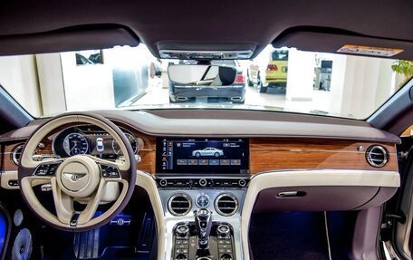 Bentley Continental GT III, 2020 год, 21 500 000 рублей, 16 фотография