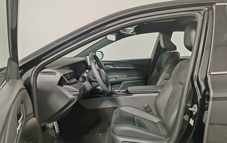 Toyota Camry, 2025 год, 5 200 000 рублей, 15 фотография