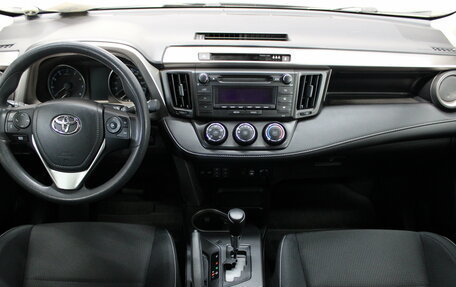 Toyota RAV4, 2016 год, 2 474 000 рублей, 9 фотография