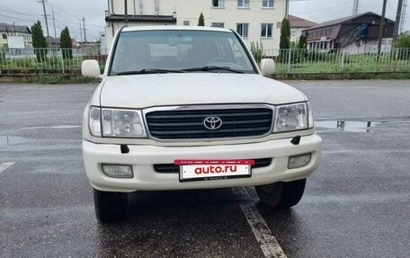 Toyota Land Cruiser 100 рестайлинг 2, 2001 год, 1 100 000 рублей, 2 фотография