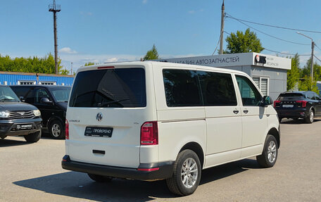 Volkswagen Caravelle T6 рестайлинг, 2017 год, 2 550 000 рублей, 6 фотография