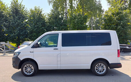 Volkswagen Caravelle T6 рестайлинг, 2017 год, 2 550 000 рублей, 10 фотография