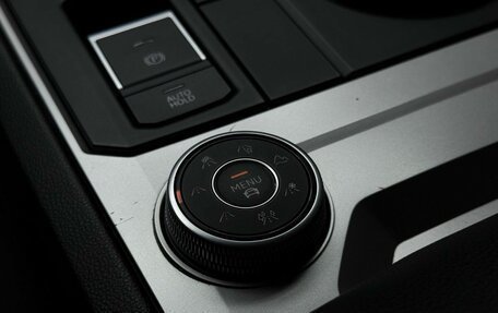 Volkswagen Touareg III, 2020 год, 4 349 000 рублей, 21 фотография
