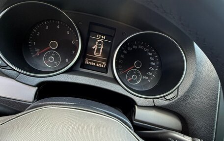 Volkswagen Golf VI, 2011 год, 1 100 000 рублей, 28 фотография