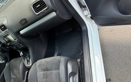 Volkswagen Golf VI, 2011 год, 1 100 000 рублей, 34 фотография