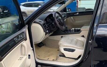 Volkswagen Touareg III, 2011 год, 1 800 000 рублей, 7 фотография