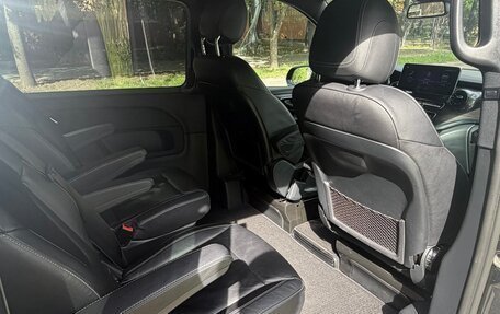 Mercedes-Benz V-Класс, 2021 год, 5 150 000 рублей, 14 фотография