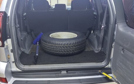 Toyota Land Cruiser Prado 120 рестайлинг, 2006 год, 1 450 000 рублей, 26 фотография