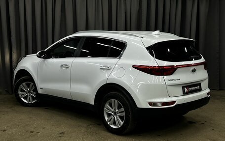KIA Sportage IV рестайлинг, 2017 год, 2 049 900 рублей, 3 фотография