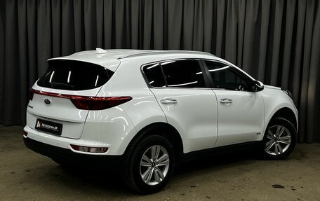 KIA Sportage IV рестайлинг, 2017 год, 2 049 900 рублей, 4 фотография