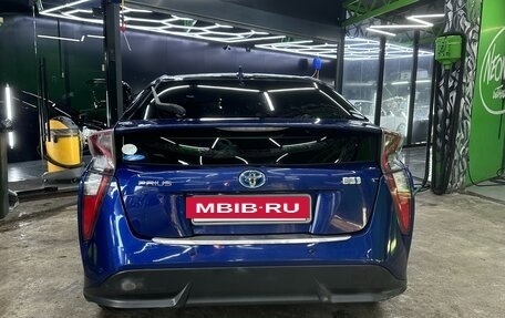 Toyota Prius IV XW50, 2016 год, 1 600 000 рублей, 2 фотография