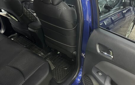 Toyota Prius IV XW50, 2016 год, 1 600 000 рублей, 10 фотография