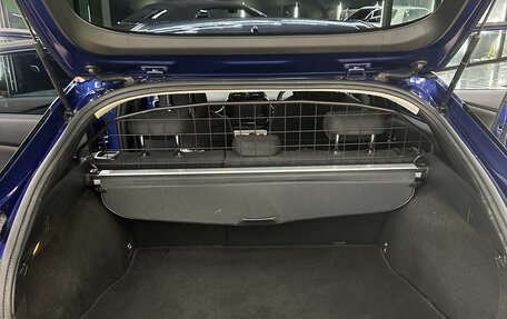 Toyota Prius IV XW50, 2016 год, 1 600 000 рублей, 13 фотография