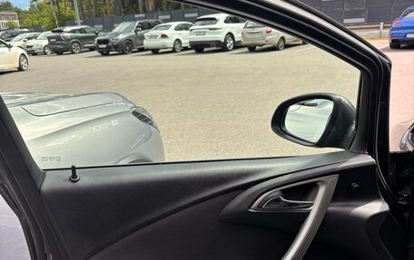 Opel Astra J, 2011 год, 600 000 рублей, 10 фотография