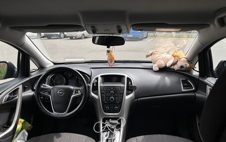 Opel Astra J, 2011 год, 600 000 рублей, 15 фотография