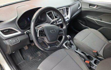 Hyundai Solaris II рестайлинг, 2019 год, 1 390 000 рублей, 11 фотография