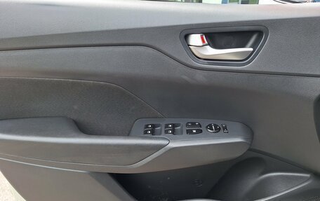 Hyundai Solaris II рестайлинг, 2019 год, 1 390 000 рублей, 13 фотография