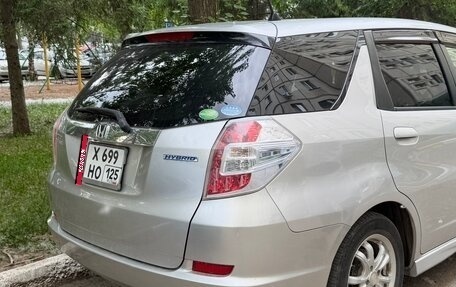 Honda Fit Shuttle I рестайлинг, 2014 год, 1 350 000 рублей, 2 фотография