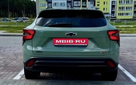 Chevrolet Trax, 2023 год, 1 950 000 рублей, 2 фотография