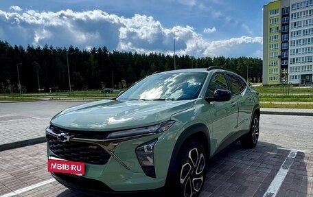 Chevrolet Trax, 2023 год, 1 950 000 рублей, 3 фотография