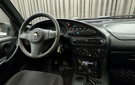 Chevrolet Niva I рестайлинг, 2014 год, 529 777 рублей, 7 фотография