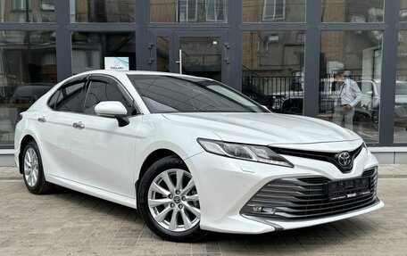 Toyota Camry, 2020 год, 2 950 000 рублей, 2 фотография