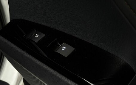 Toyota Camry, 2020 год, 2 950 000 рублей, 17 фотография