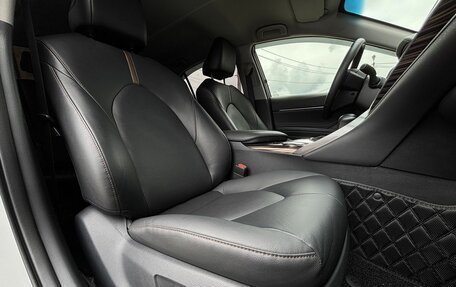 Toyota Camry, 2020 год, 2 950 000 рублей, 19 фотография