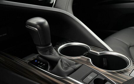 Toyota Camry, 2020 год, 2 950 000 рублей, 25 фотография