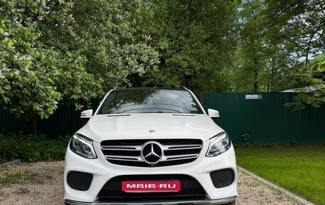 Mercedes-Benz GLE, 2016 год, 3 300 000 рублей, 1 фотография