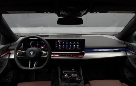 BMW 5 серия, 2025 год, 6 000 000 рублей, 9 фотография