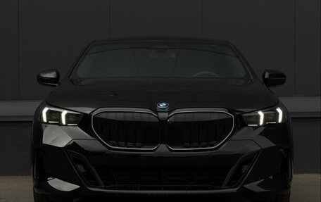 BMW 5 серия, 2025 год, 6 000 000 рублей, 3 фотография