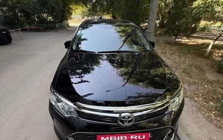 Toyota Camry, 2017 год, 2 000 000 рублей, 3 фотография
