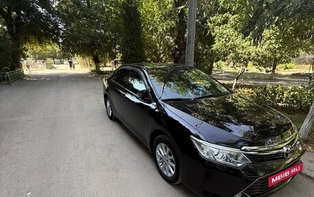 Toyota Camry, 2017 год, 2 000 000 рублей, 4 фотография