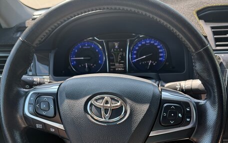 Toyota Camry, 2017 год, 2 000 000 рублей, 18 фотография