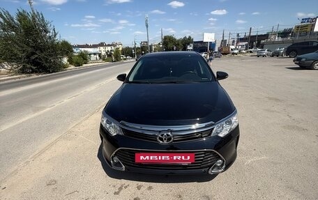 Toyota Camry, 2017 год, 2 000 000 рублей, 12 фотография