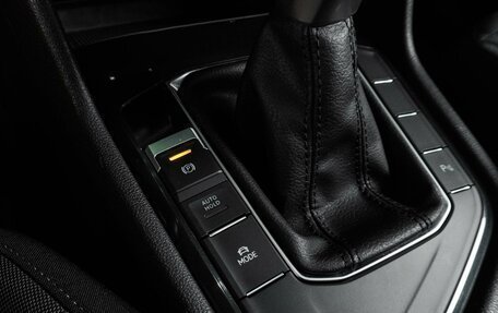 Volkswagen Tiguan II, 2021 год, 2 349 000 рублей, 20 фотография