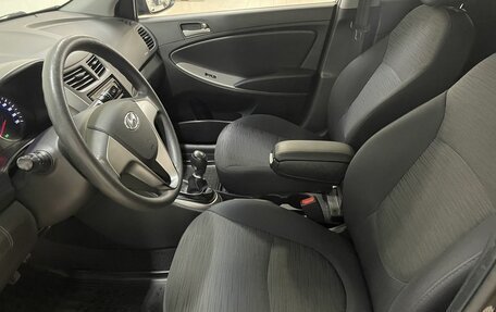 Hyundai Solaris II рестайлинг, 2016 год, 1 170 000 рублей, 12 фотография