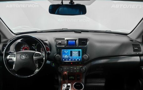 Toyota Highlander III, 2011 год, 1 900 000 рублей, 9 фотография