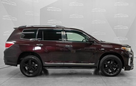 Toyota Highlander III, 2011 год, 1 900 000 рублей, 6 фотография