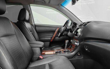 Toyota Highlander III, 2011 год, 1 900 000 рублей, 15 фотография