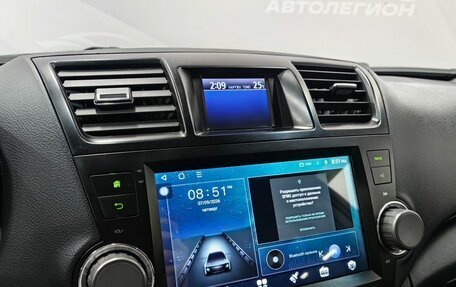 Toyota Highlander III, 2011 год, 1 900 000 рублей, 23 фотография