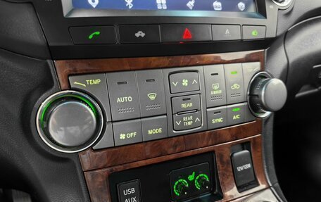 Toyota Highlander III, 2011 год, 1 900 000 рублей, 24 фотография