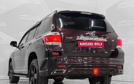Toyota Highlander III, 2011 год, 1 900 000 рублей, 28 фотография