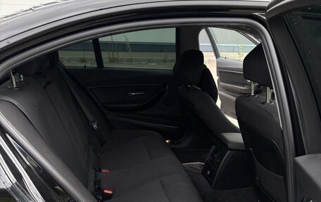 BMW 3 серия, 2016 год, 1 850 000 рублей, 16 фотография