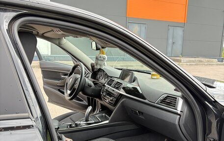 BMW 3 серия, 2016 год, 1 850 000 рублей, 15 фотография