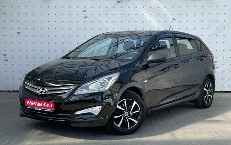 Hyundai Solaris II рестайлинг, 2015 год, 1 150 000 рублей, 1 фотография
