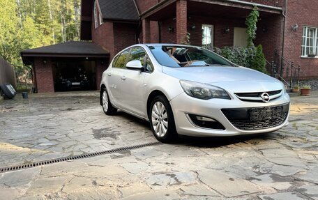Opel Astra J, 2012 год, 604 000 рублей, 2 фотография