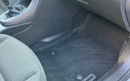 Opel Astra J, 2012 год, 604 000 рублей, 11 фотография